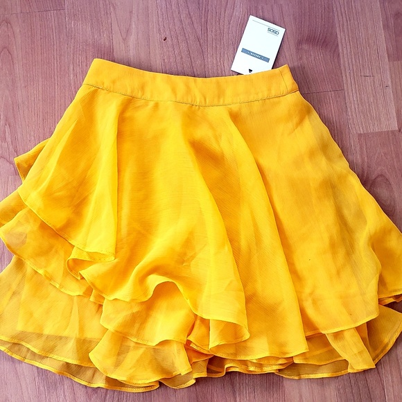 NEW ASOS PETITE Mini Ruffle Skirt - Picture 4 of 6